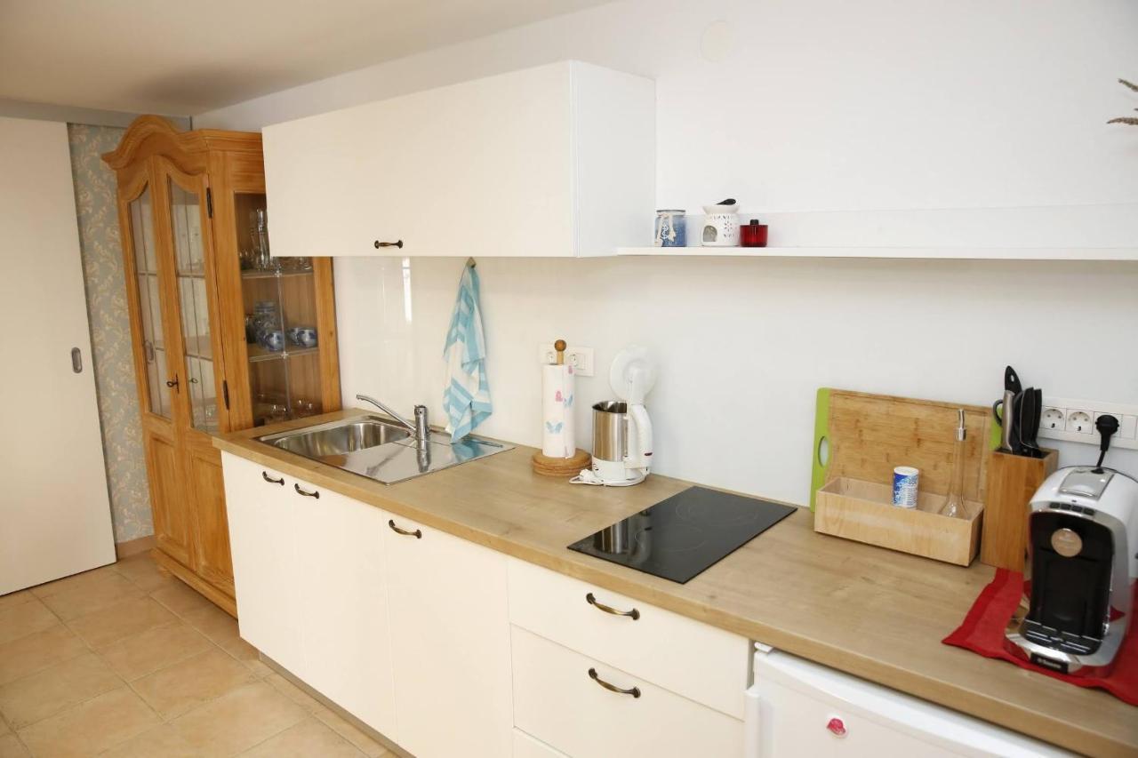Holiday Home Yan With Bay View ヴォディツェ エクステリア 写真